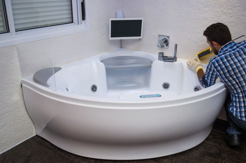 Compact Alcove Bathtub
